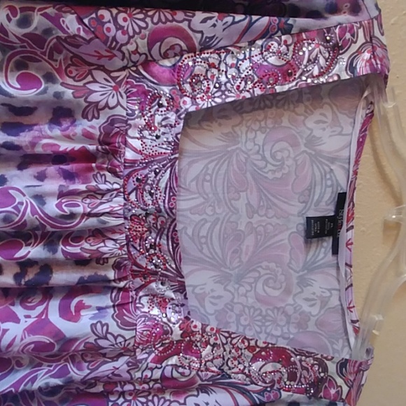 Top - Picture 3 of 3